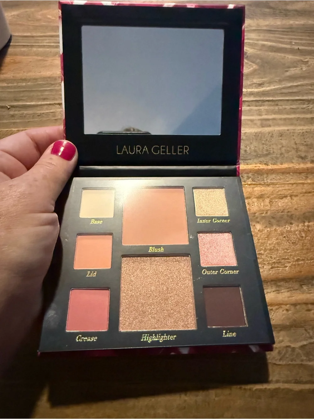 Laura Geller Pink Eyeshadow Palette - Hot Pink & White Pattern